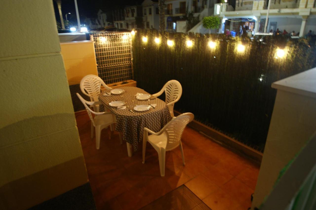 Apartamento En Vera A 300 M De La Playa, Con Patio Y Salida Directa A Calle Εξωτερικό φωτογραφία