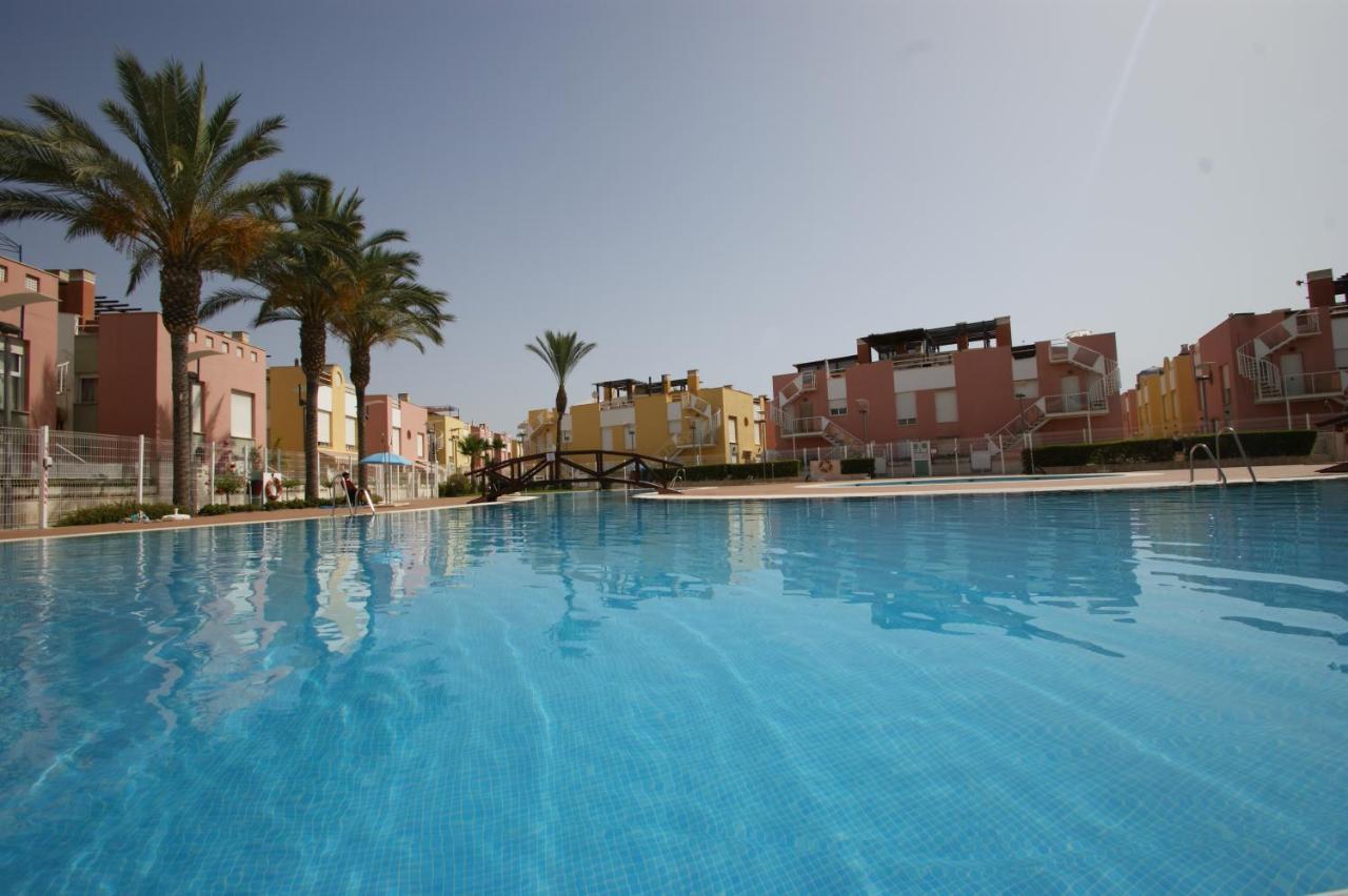 Apartamento En Vera A 300 M De La Playa, Con Patio Y Salida Directa A Calle Εξωτερικό φωτογραφία