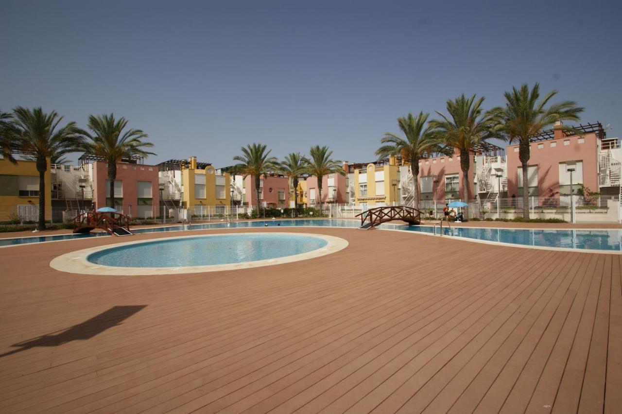 Apartamento En Vera A 300 M De La Playa, Con Patio Y Salida Directa A Calle Εξωτερικό φωτογραφία